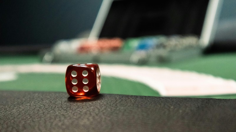 Agent spins casino